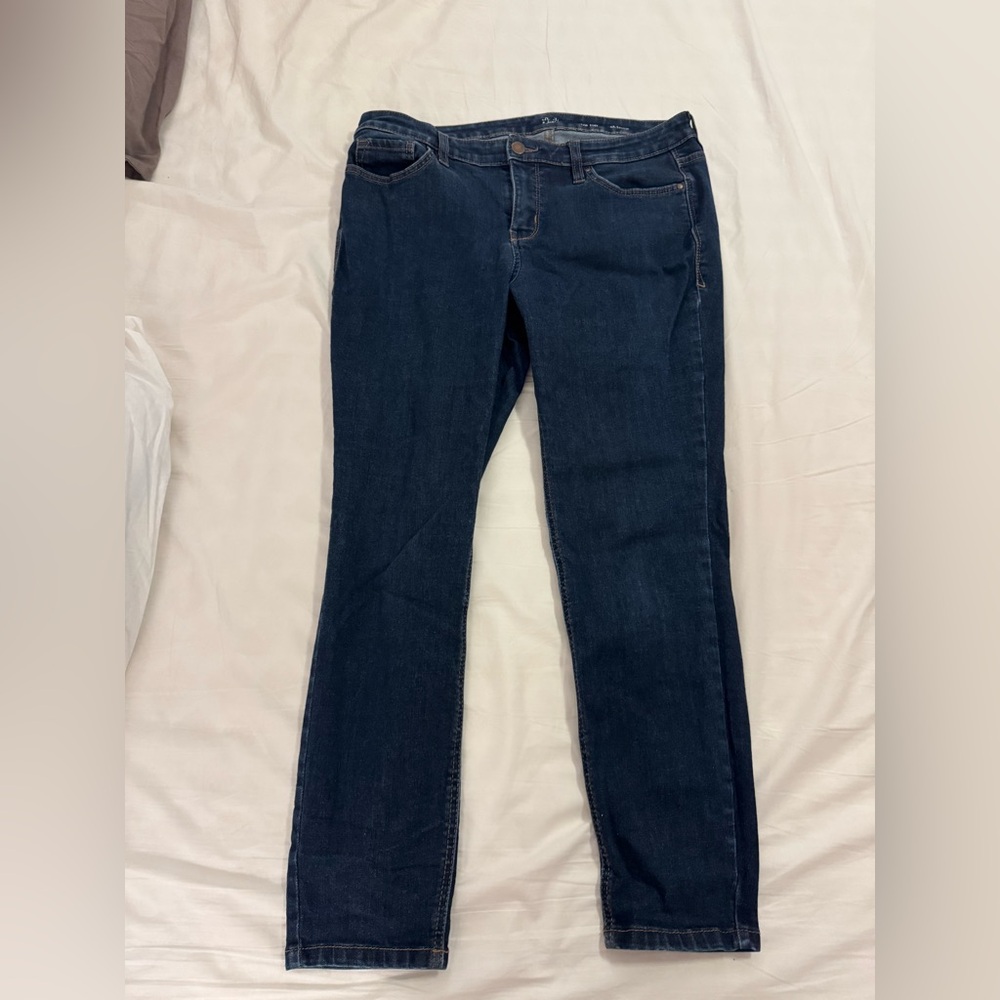 Crown & Ivy Petite Classic Blue Jeans
